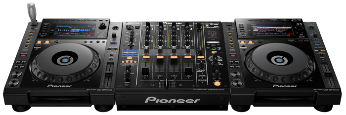 Pioneer-CDJ-900-NXS_1-(1).jpg